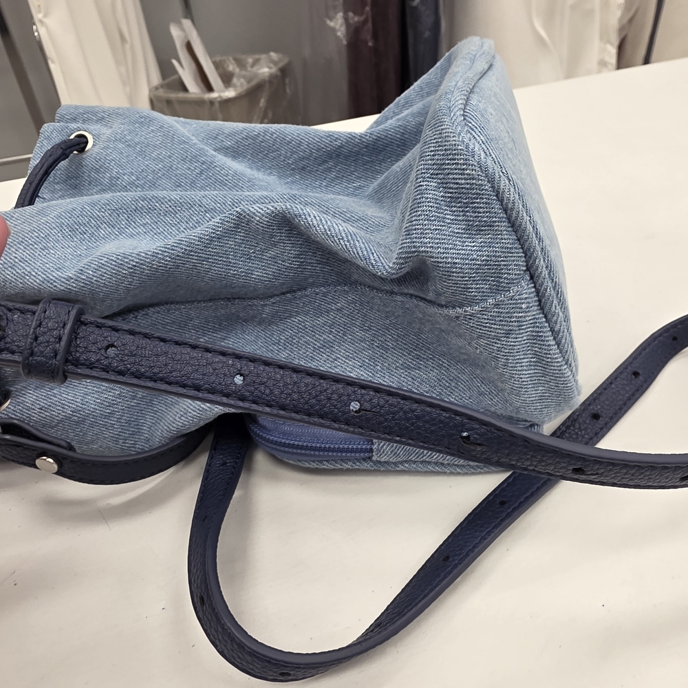 Levi's Denim Blue Women's Bucket Bag - Picture 8 of 14